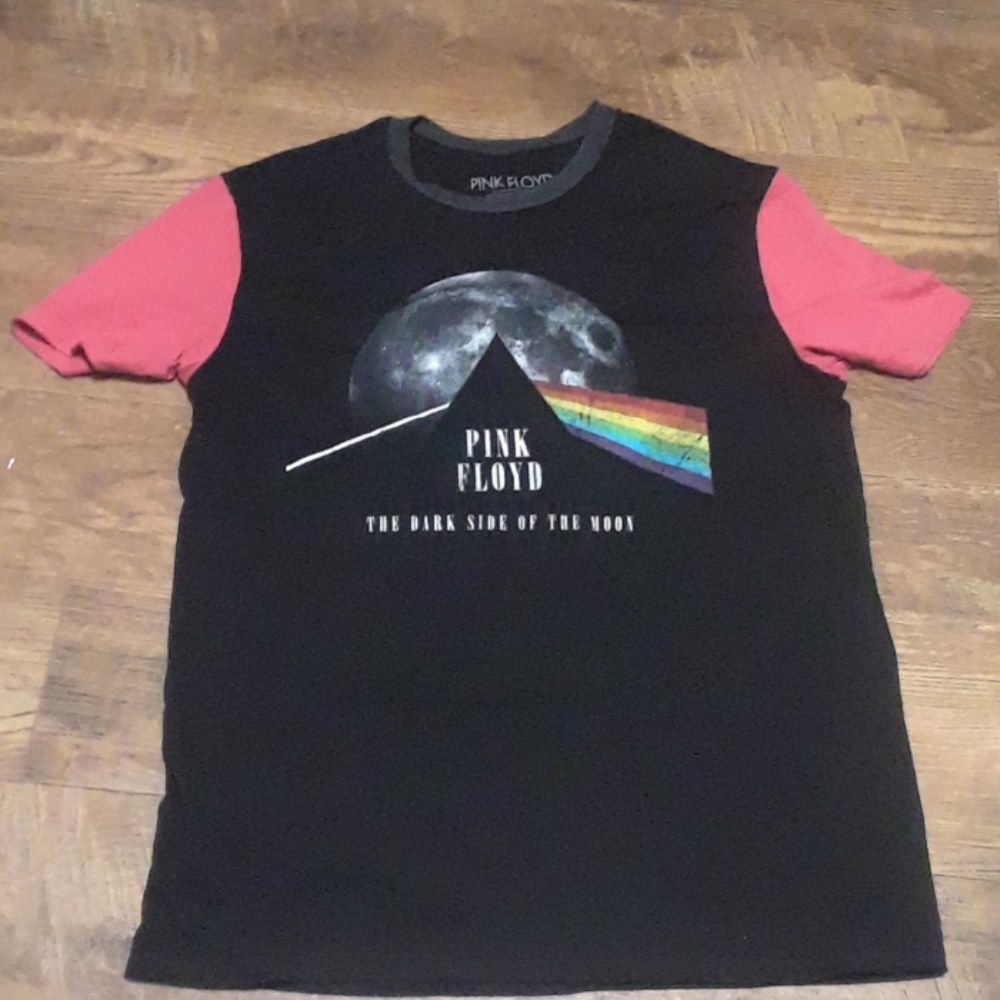 Men's Pink Floyd shirt